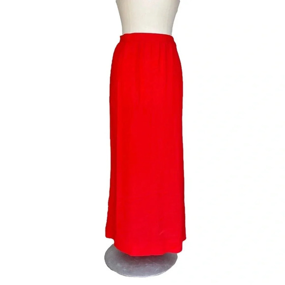 GIVENCHY x BERGDORF GOODMAN Size 40 Red Vintage Long Straight Cocktail Skirt - Picture 1 of 3